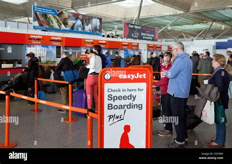 speedy boarding with easyjet.